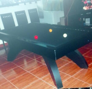 Φωτογραφία τραπεζιού μπιλιάρδου