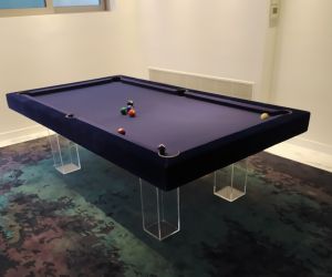 Φωτογραφία τραπεζιού μπιλιάρδου