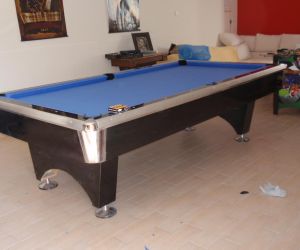 Φωτογραφία τραπεζιού μπιλιάρδου