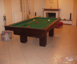 Φωτογραφία τραπεζιού μπιλιάρδου