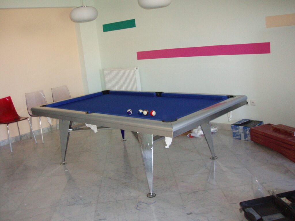 Φωτογραφία τραπεζιού μπιλιάρδου