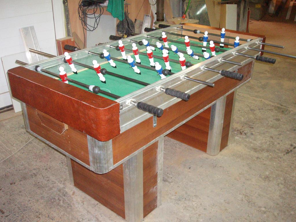 Οικονομικό ποδοσφαιράκι ελληνικής κατασκευής